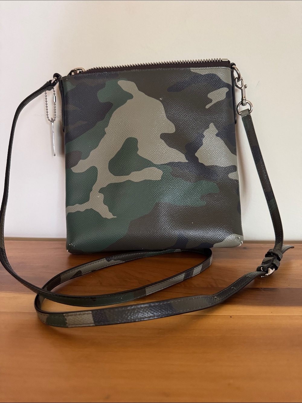 COACH Green Camouflage Print Crossbody Bag With Large Slip-On Pocket - Picture 3 of 13